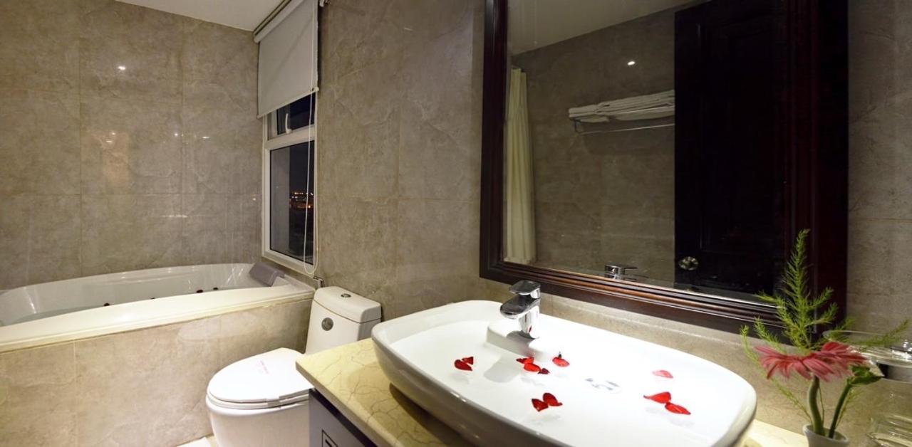 D&C Hotel Da Nang Zewnętrze zdjęcie