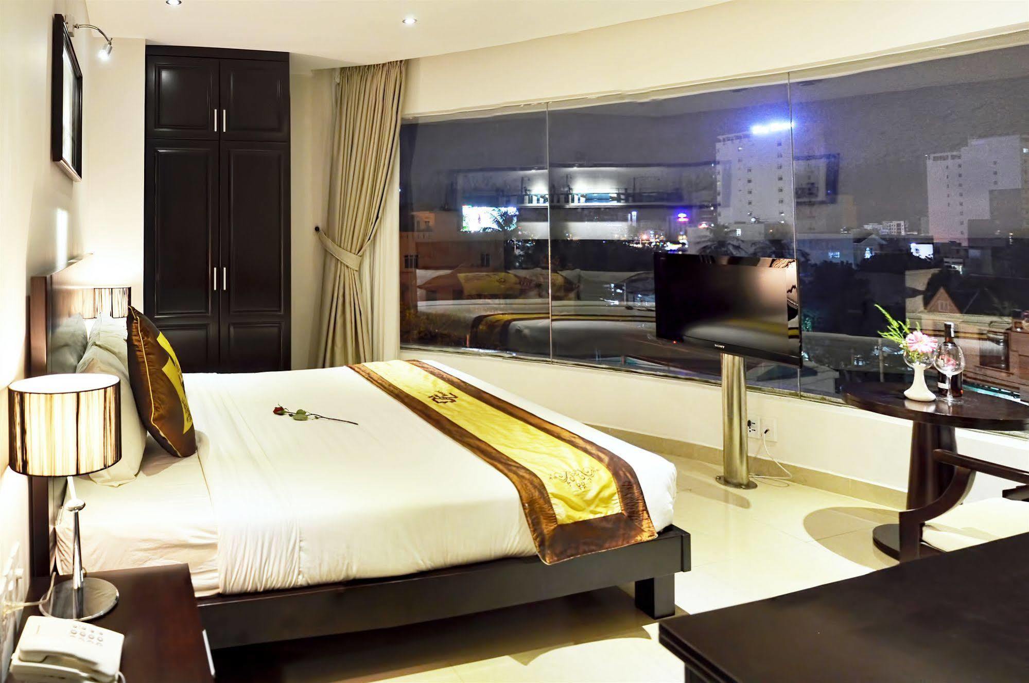 D&C Hotel Da Nang Zewnętrze zdjęcie